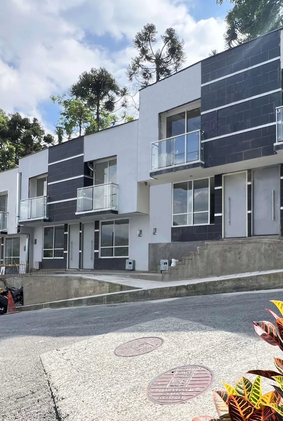 Casas San Luis Rey en obra